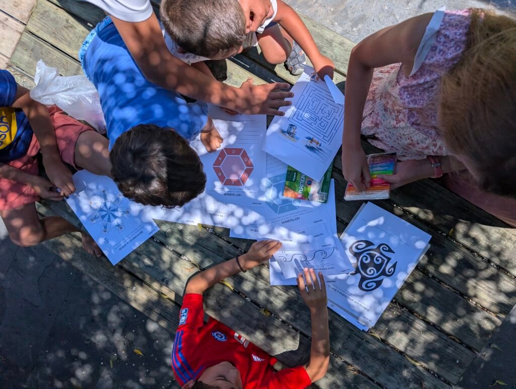 actividades imprimibles verano niños jugando